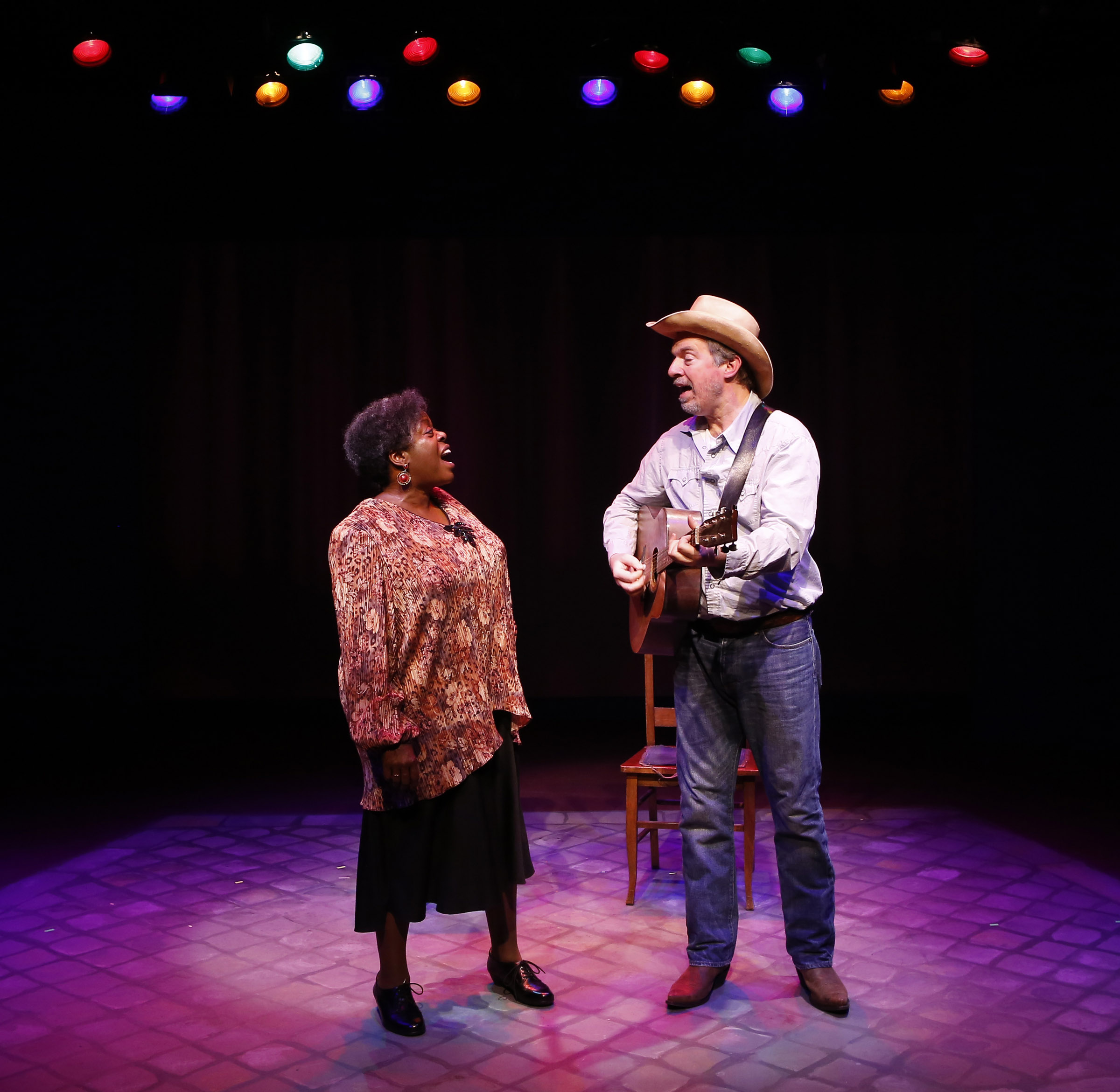 TEXAS_IN_PARIS_Production_Photo_8