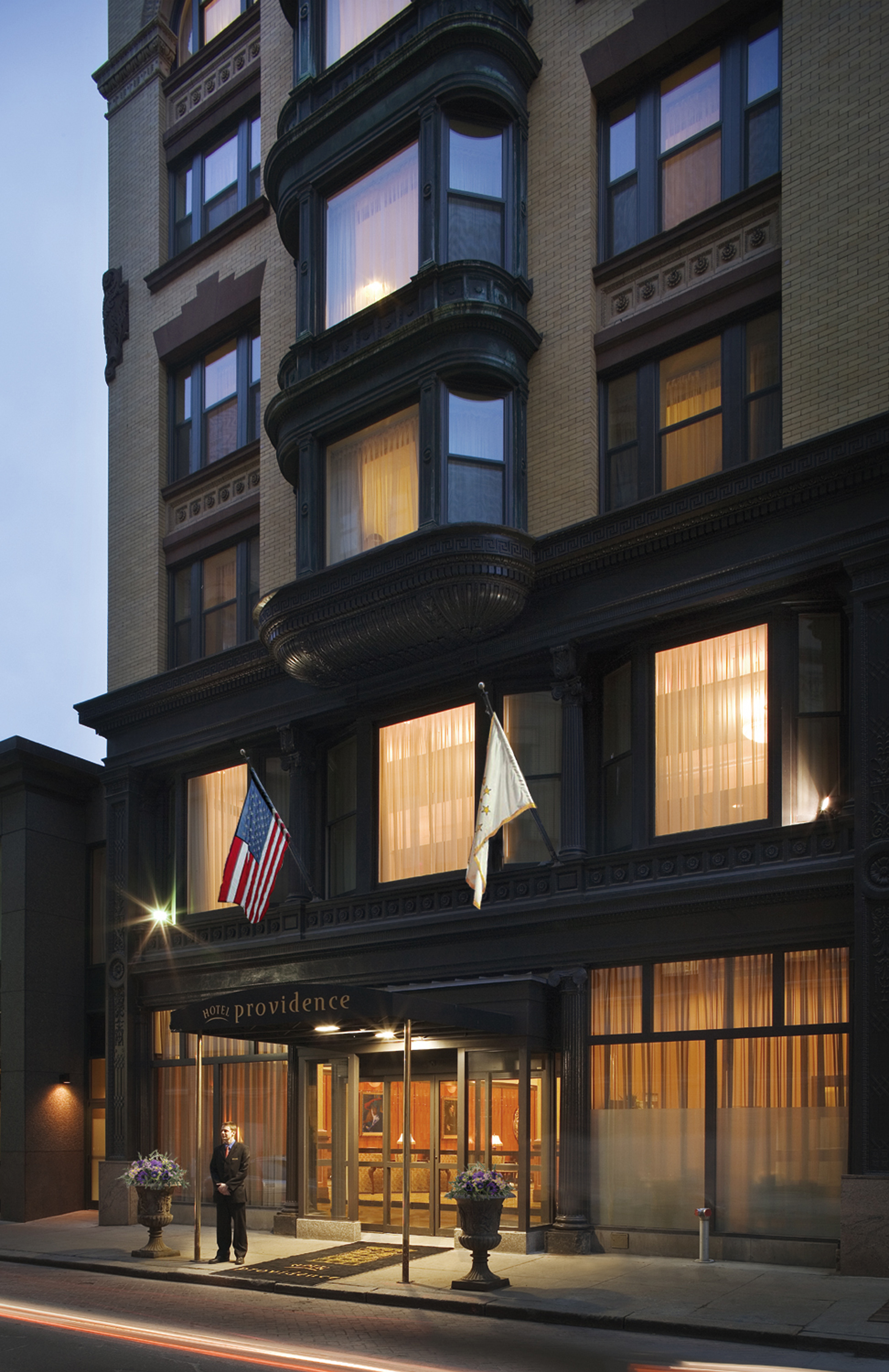 The hotel Providence, Manhattan Digest
